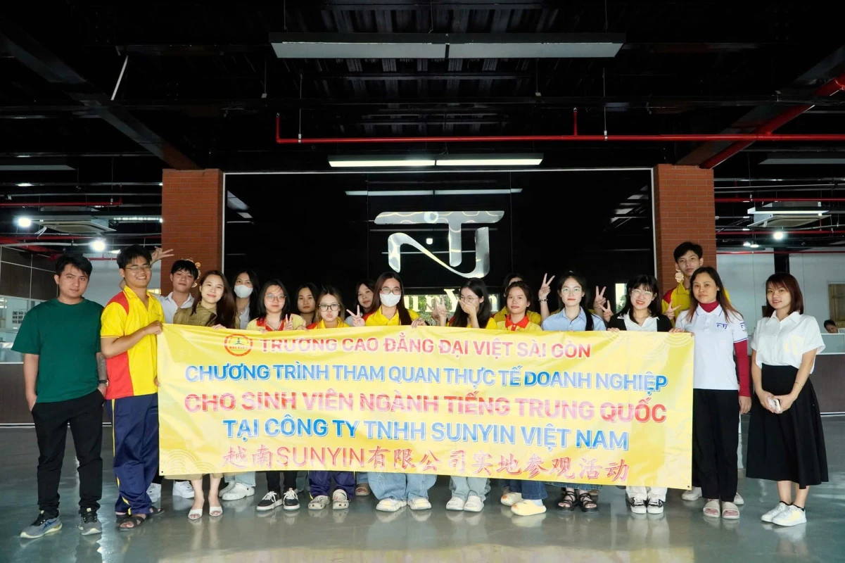 SINH VIÊN NGÀNH TIẾNG TRUNG QUỐC TRƯỜNG CAO ĐẲNG ĐẠI VIỆT SÀI GÒN TRẢI NGHIỆM THỰC TẾ TẠI DOANH NGHIỆP SUNYIN VIỆT NAM | Trường Cao Đẳng Đại Việt Sài Gòn