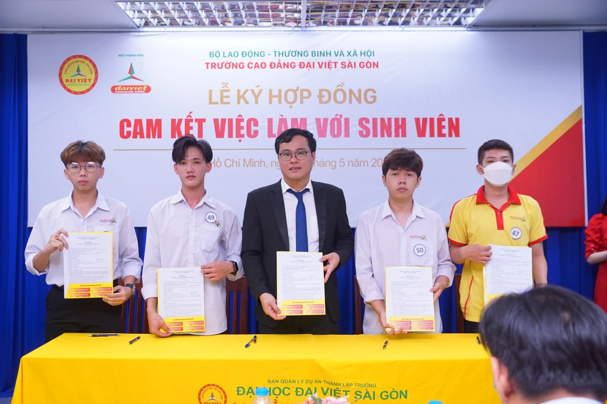 Trường Cao đẳng Đại Việt Sài Gòn – Đào tạo gắn liền thực tiễn, cam kết việc làm cho sinh viên | Trường Cao Đẳng Đại Việt Sài Gòn