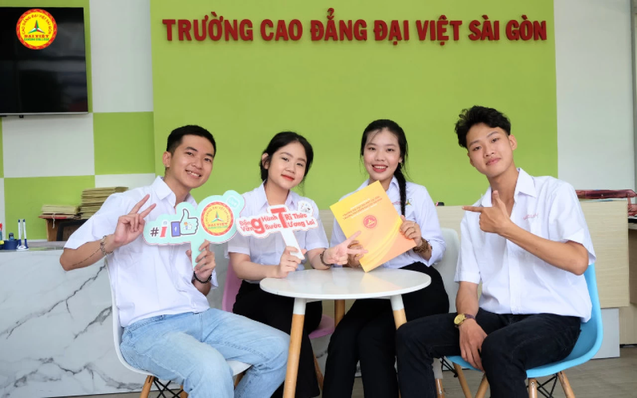 VÌ SAO NGÀNH MARKETING LUÔN “HÚT” GENZ? | Trường Cao Đẳng Đại Việt Sài Gòn