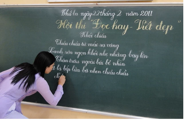 3 TUYỆT CHIÊU ĐỂ VIẾT BẢNG BẰNG PHẤN ĐƯỢC ĐẸP