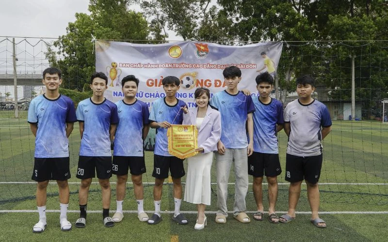 Á Quân Giải Bóng đá chào mừng 94 năm thành lập Đoàn thanh TNCS Hồ Chí Minh