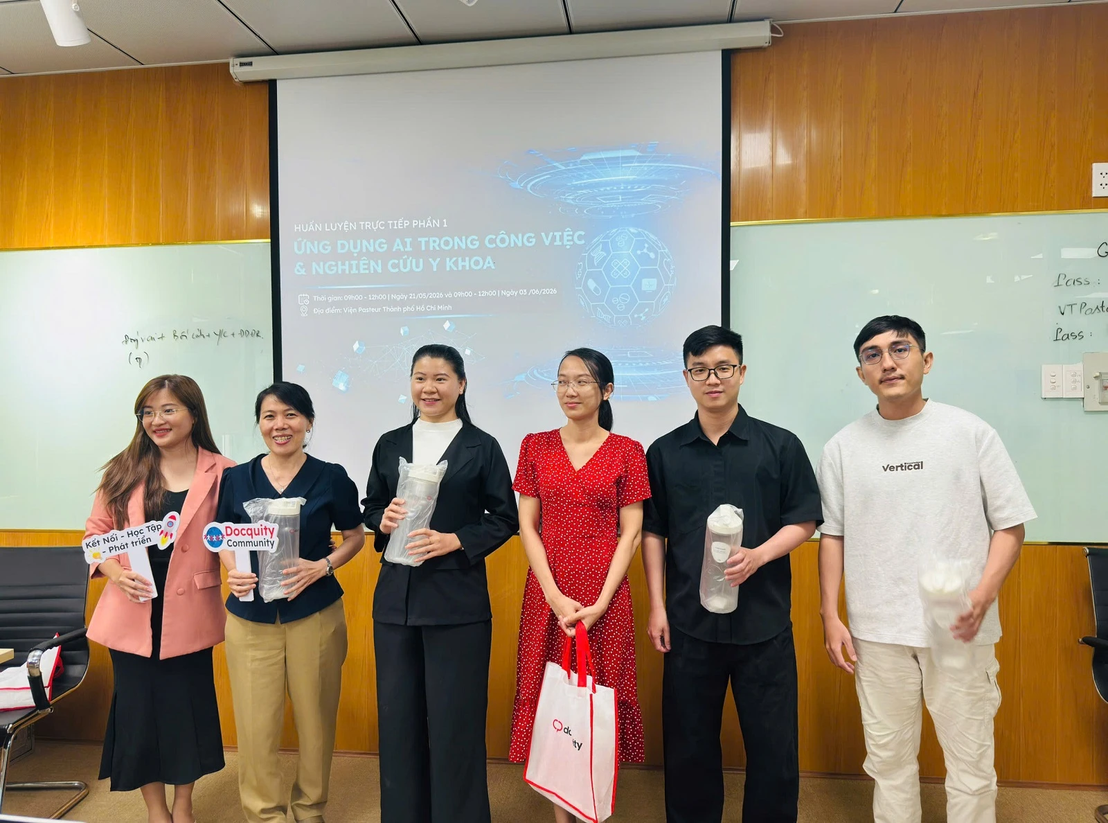 AI VÀ TƯƠNG LAI GIÁO DỤC: ĐẠI DIỆN KHOA NGÔN NGỮ ĐẠI VIỆT SÀI GÒN THAM GIA CHƯƠNG TRÌNH SINH HOẠT KHOA HỌC