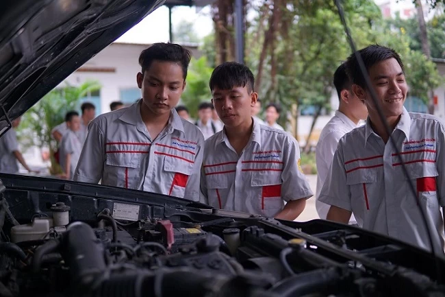 Bạn đã biết những gì về ngành công nghệ ô tô?