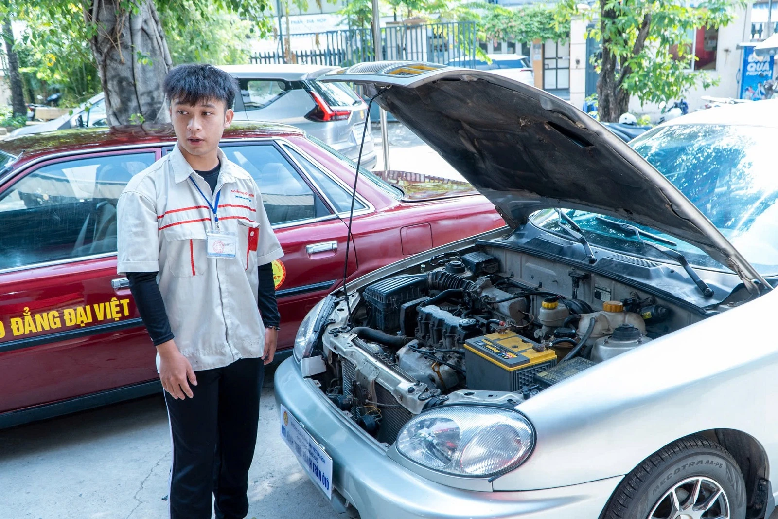 BỨT PHÁ CHẶNG CUỐI - SINH VIÊN NGÀNH CÔNG NGHỆ Ô TÔ TỰ TIN BẢO VỆ ĐỒ ÁN TỐT NGHIỆP