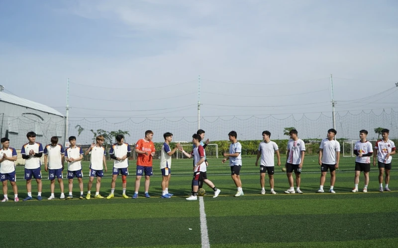 Chúc Mừng Giải Bóng Đá Trường Cao Đẳng Đại Việt Sài Gòn Thành Công Rực Rỡ!