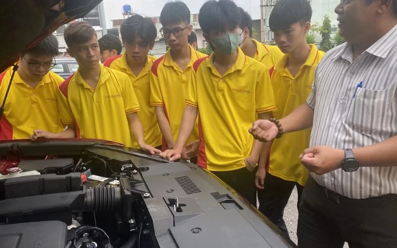 Cơ Hội Việc Làm Sau Khi Tốt Nghiệp Của Sinh Viên Ngành Công Nghệ Ô Tô - Trường Cao Đẳng Đại Việt Sài Gòn
