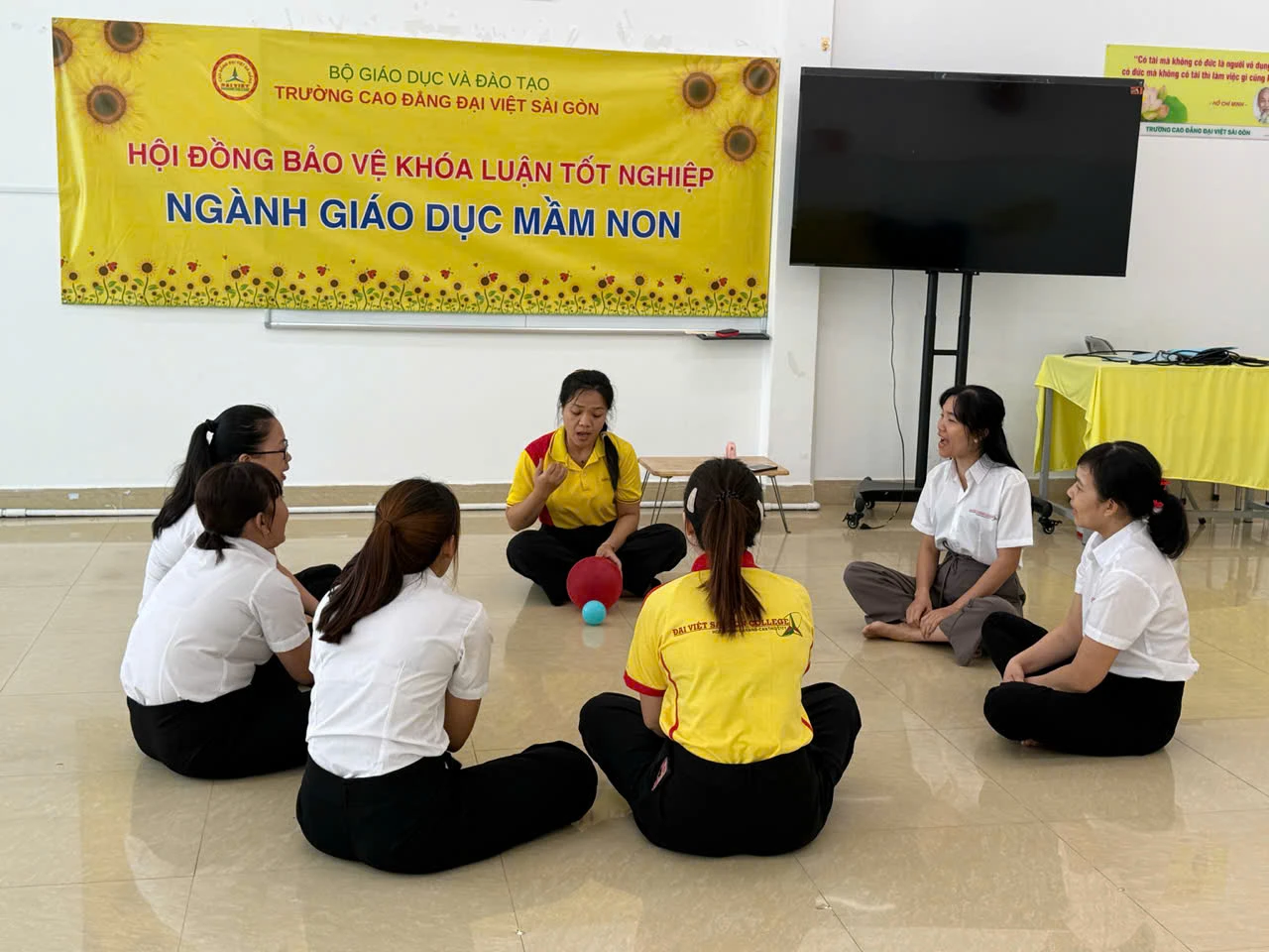HỘI ĐỒNG BẢO VỆ KHÓA LUẬN TỐT NGHIỆP – NGÀNH GIÁO DỤC MẦM NON | 12/09/2026