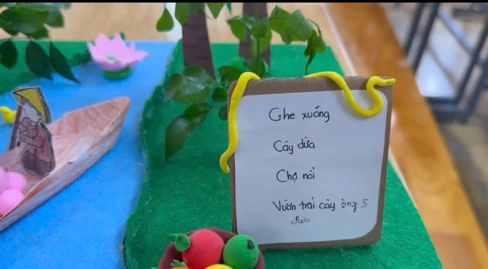KHÁM PHÁ BẢN SẮC VĂN HÓA VIỆT NAM QUA NHỮNG MÔ HÌNH SÁNG TẠO
