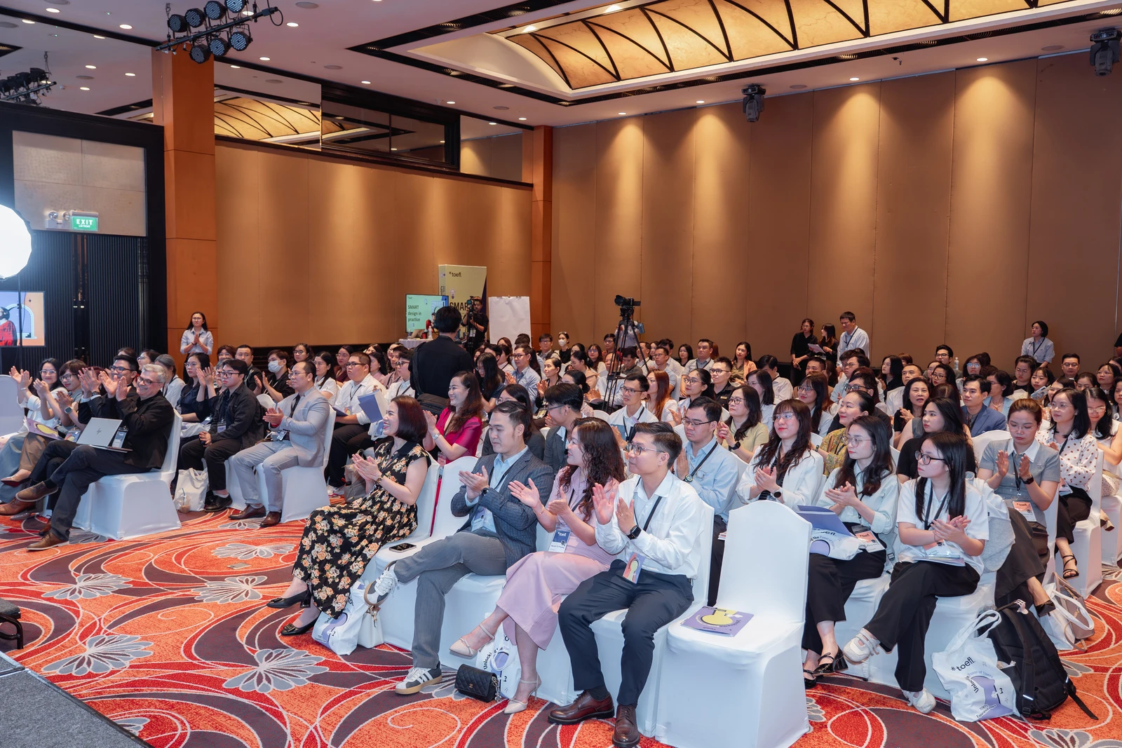KHOA NGÔN NGỮ THAM DỰ HỘI THẢO “TOEFL EXPERIENCE DAYS” – CẬP NHẬT NHIỀU THÔNG TIN GIÁ TRỊ DÀNH CHO SINH VIÊN