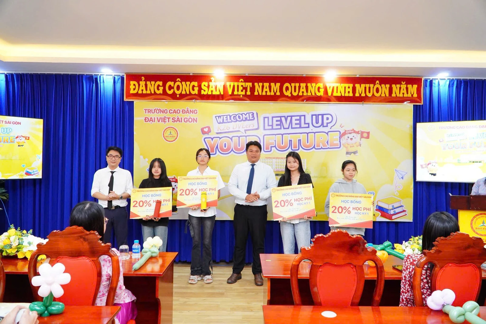 KHOA NGÔN NGỮ - TRƯỜNG CAO ĐẲNG ĐẠI VIỆT SÀI GÒN RỘN RÀNG CHÀO ĐÓN TÂN SINH VIÊN K26 – ĐỢT 4