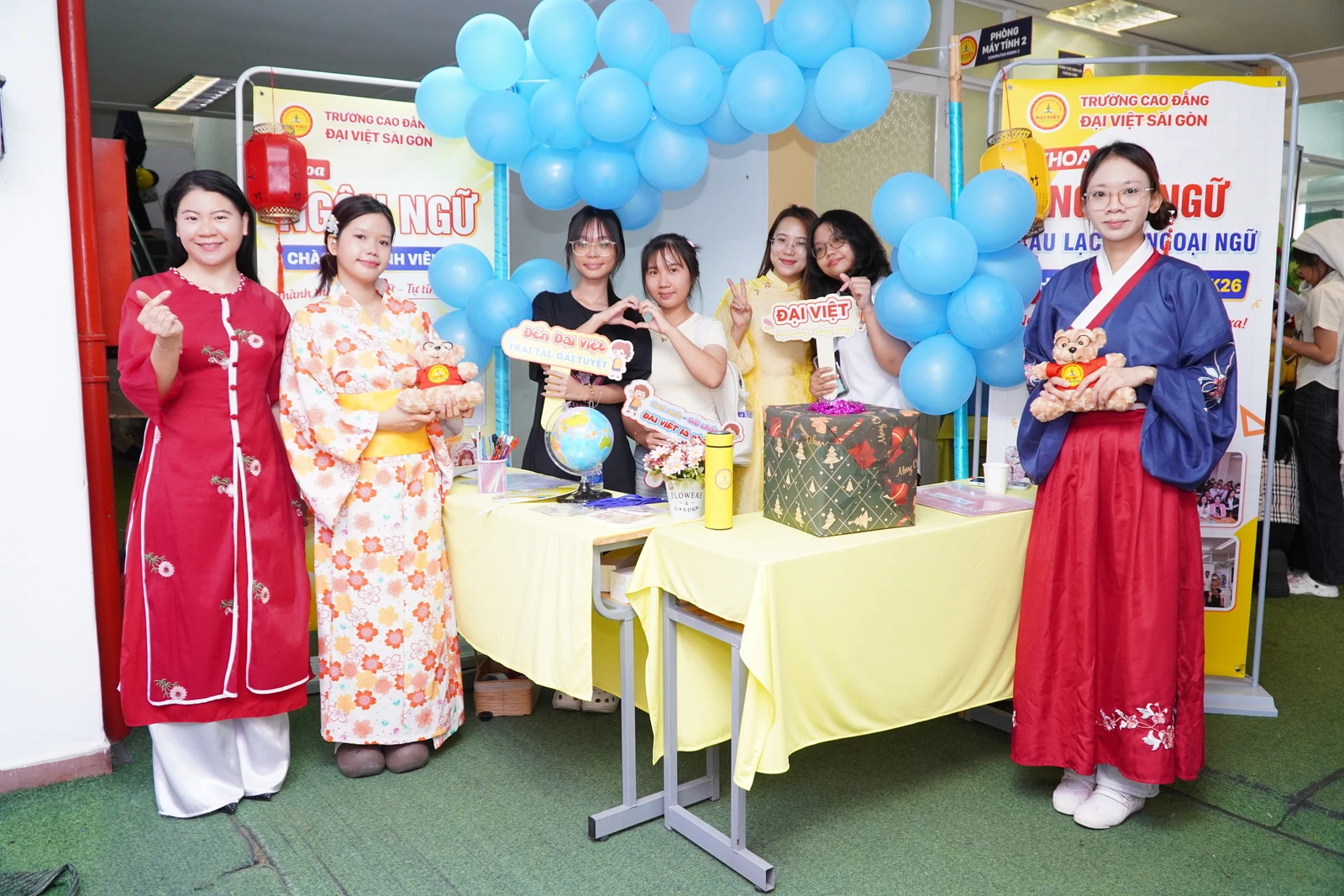  KHOA NGÔN NGỮ TRƯỜNG CAO ĐẲNG ĐẠI VIỆT SÀI GÒN TƯNG BỪNG CHÀO ĐÓN TÂN SINH VIÊN ĐỢT 1 NĂM 2026