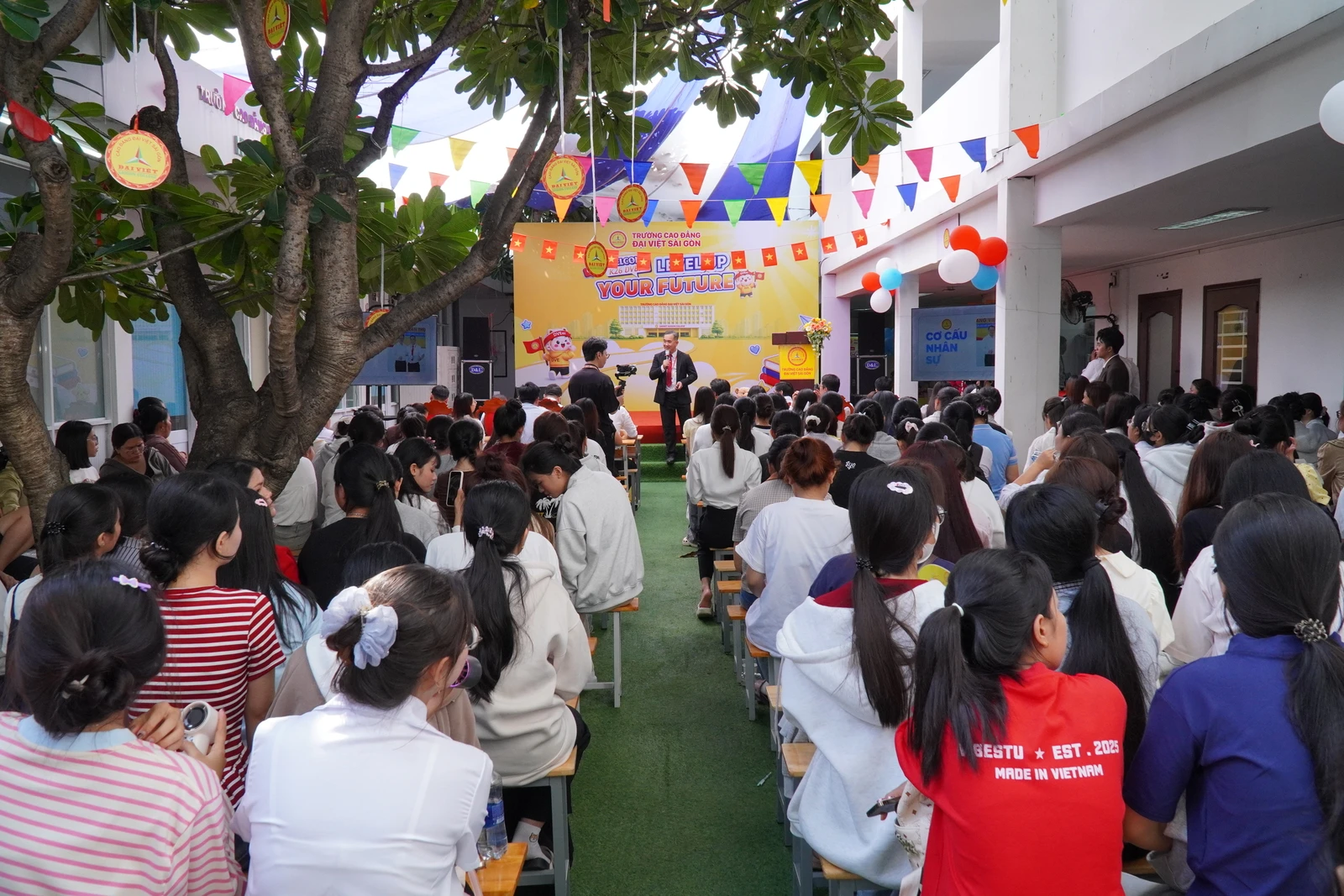  KHOA NGÔN NGỮ TRƯỜNG CAO ĐẲNG ĐẠI VIỆT SÀI GÒN TƯNG BỪNG CHÀO ĐÓN TÂN SINH VIÊN ĐỢT 1 NĂM 2026