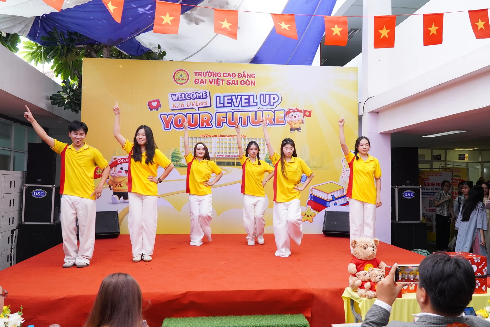  KHOA NGÔN NGỮ TRƯỜNG CAO ĐẲNG ĐẠI VIỆT SÀI GÒN TƯNG BỪNG CHÀO ĐÓN TÂN SINH VIÊN ĐỢT 1 NĂM 2026