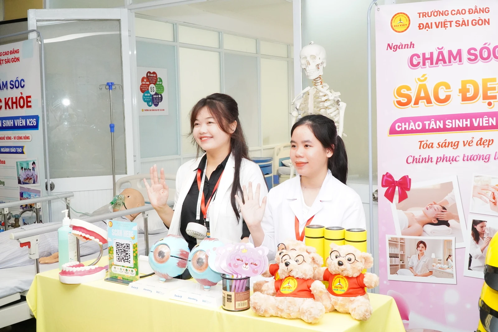KHỞI ĐẦU HÀNH TRÌNH MỚI – KHOA CHĂM SÓC SỨC KHỎE CHÀO ĐÓN TÂN SINH VIÊN TẠI LỄ KHAI GIẢNG NGÀY 18/07