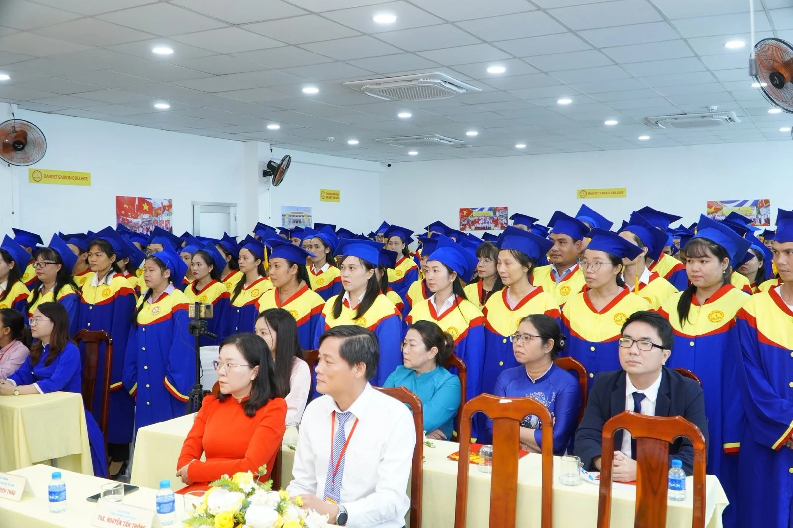 LỄ TRAO BẰNG TỐT NGHIỆP NĂM 2026