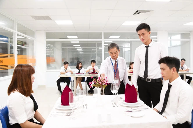 Ngành Quản Trị Khách Sạn Là Gì? Ra Trường Làm Gì?