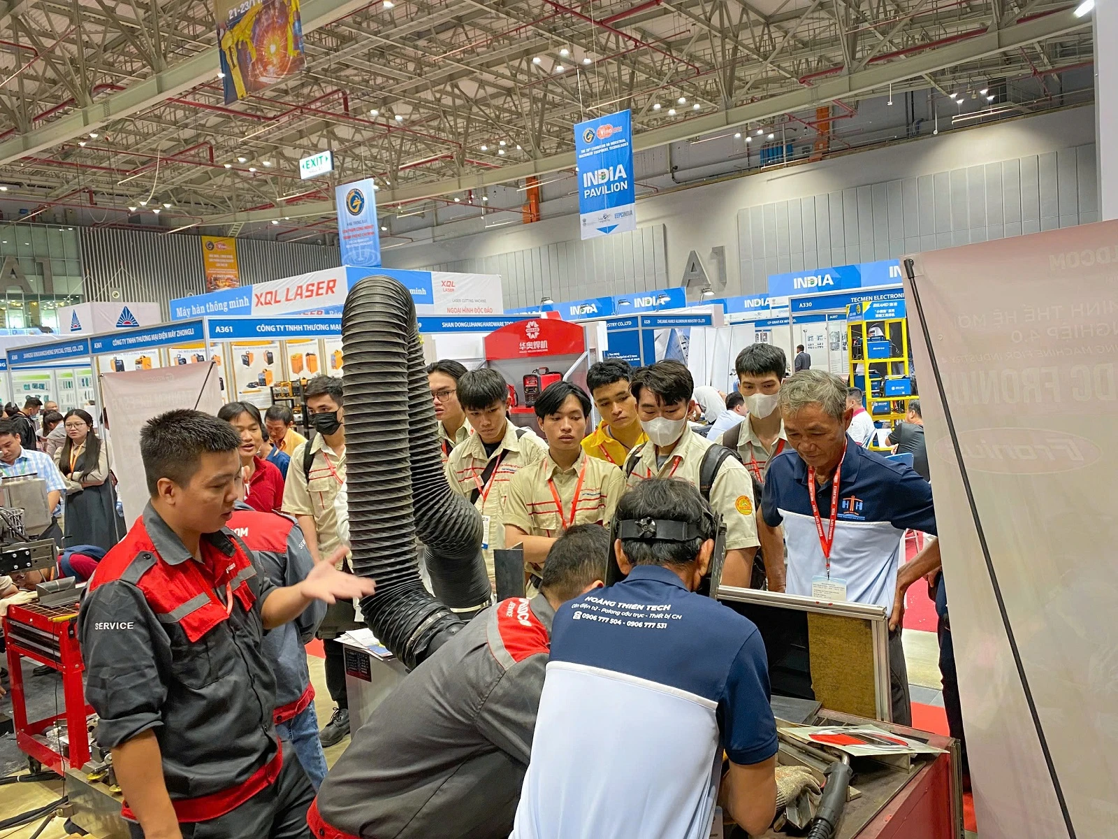 NHỮNG THÁCH THỨC VÀ CƠ HỘI KHI HỌC NGÀNH CÔNG NGHỆ Ô TÔ TẠI TRƯỜNG CAO ĐẲNG ĐẠI VIỆT SÀI GÒN