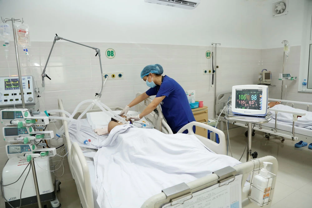Điều trị bệnh nhân tại Viện lâm sàng các Bệnh truyền nhiễm, Bệnh viện TWQĐ 108