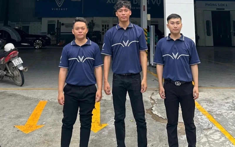 Sinh Viên Khoa Công Nghệ Ô Tô – Cđ Đại Việt Sài Gòn Khởi Động Kỳ Thực Tập Tại Vinfast