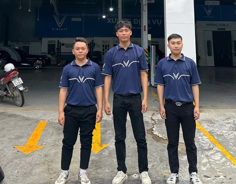 Sinh Viên Khoa Công Nghệ Ô Tô – Cđ Đại Việt Sài Gòn Khởi Động Kỳ Thực Tập Tại Vinfast