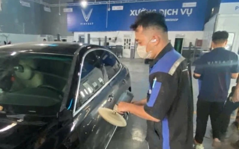 Sinh Viên Khoa Công Nghệ Ô Tô – Cđ Đại Việt Sài Gòn Khởi Động Kỳ Thực Tập Tại Vinfast