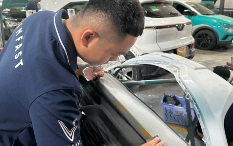 Sinh Viên Khoa Công Nghệ Ô Tô Tăng Cường Học Tập Thực Tiễn Tại Doanh Nghiệp