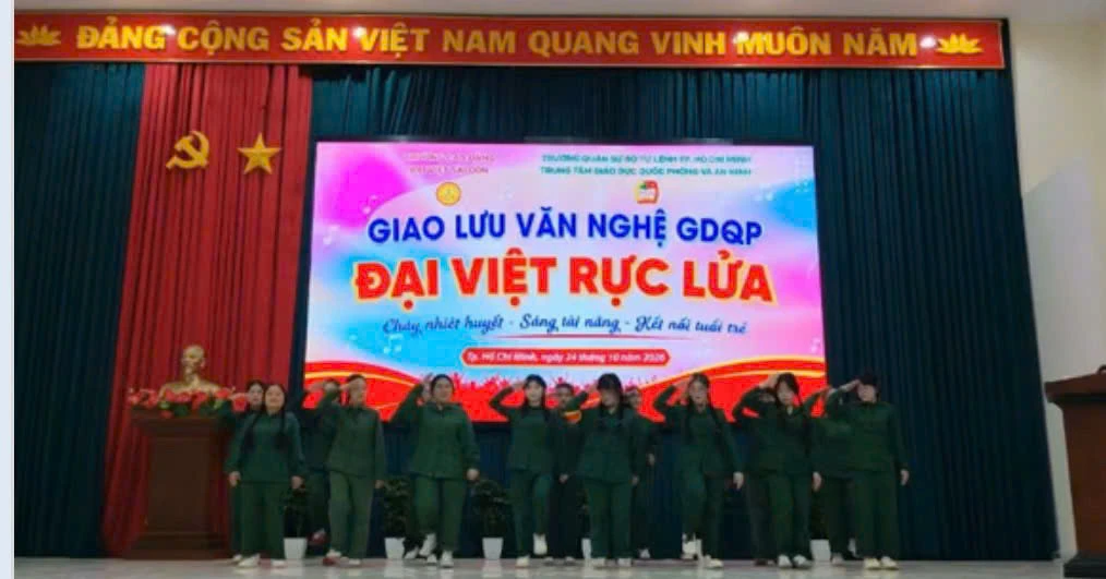 SINH VIÊN KHOA SƯ PHẠM ĐẠI VIỆT SÀI GÒN TRẢI NGHIỆM TUẦN ĐẦU NHẬP NGŨ