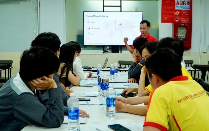 SINH VIÊN NGÀNH CÔNG NGHỆ KỸ THUẬT CƠ KHÍ ĐẠI VIỆT SÀI GÒN THỰC TẬP TẠI CÔNG TY PFEIFFER VACUUM + FAB SOLUTIONS VIỆT NAM