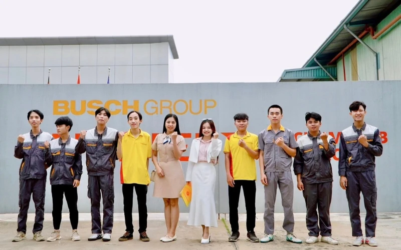 SINH VIÊN NGÀNH CÔNG NGHỆ KỸ THUẬT CƠ KHÍ ĐẠI VIỆT SÀI GÒN THỰC TẬP TẠI CÔNG TY PFEIFFER VACUUM + FAB SOLUTIONS VIỆT NAM