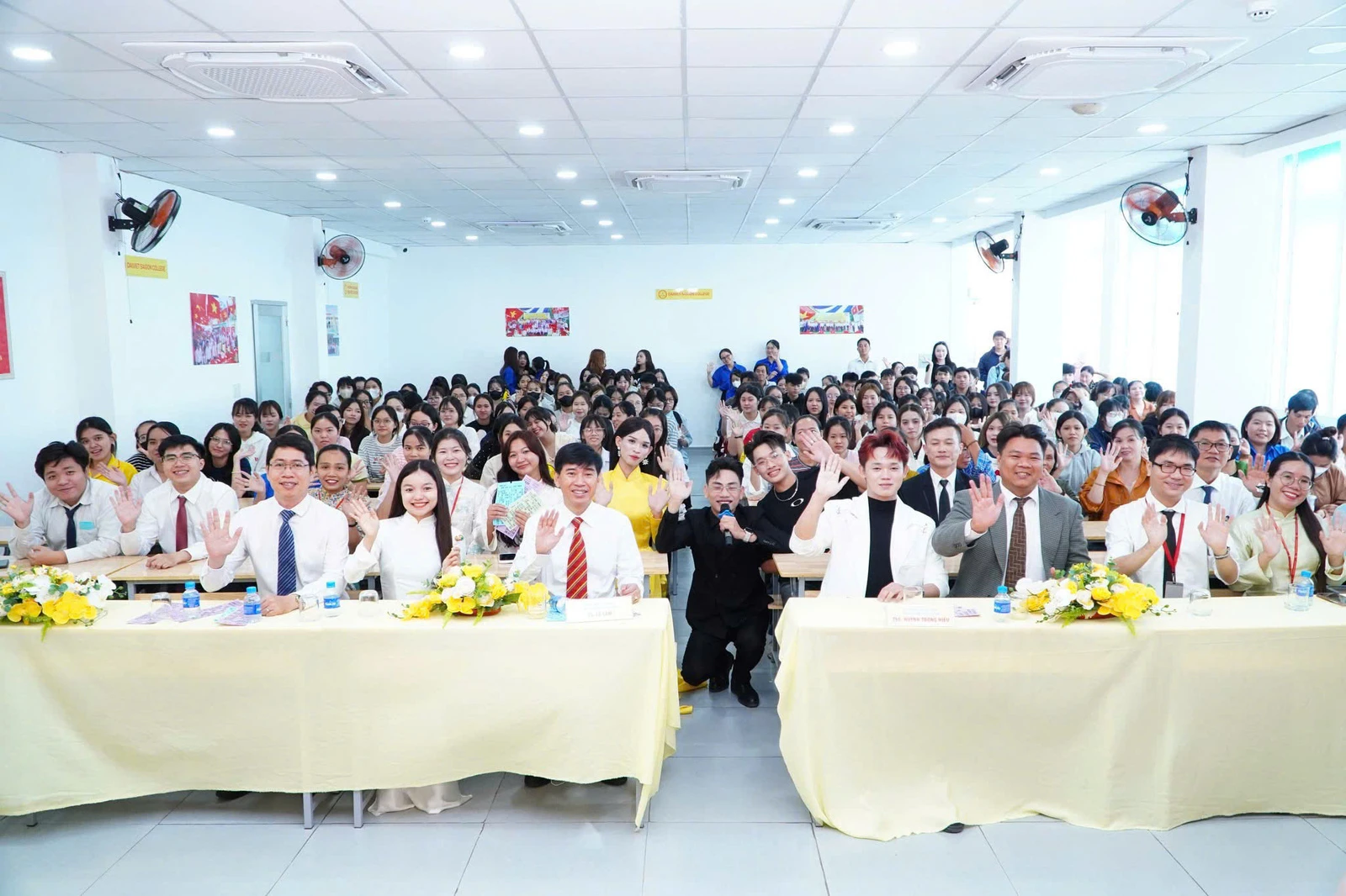 TRƯỜNG CAO ĐẲNG ĐẠI VIỆT SÀI GÒN TỔ CHỨC LỄ KHAI GIẢNG – KHỞI ĐẦU HÀNH TRÌNH MỚI, KIẾN TẠO TƯƠNG LAI