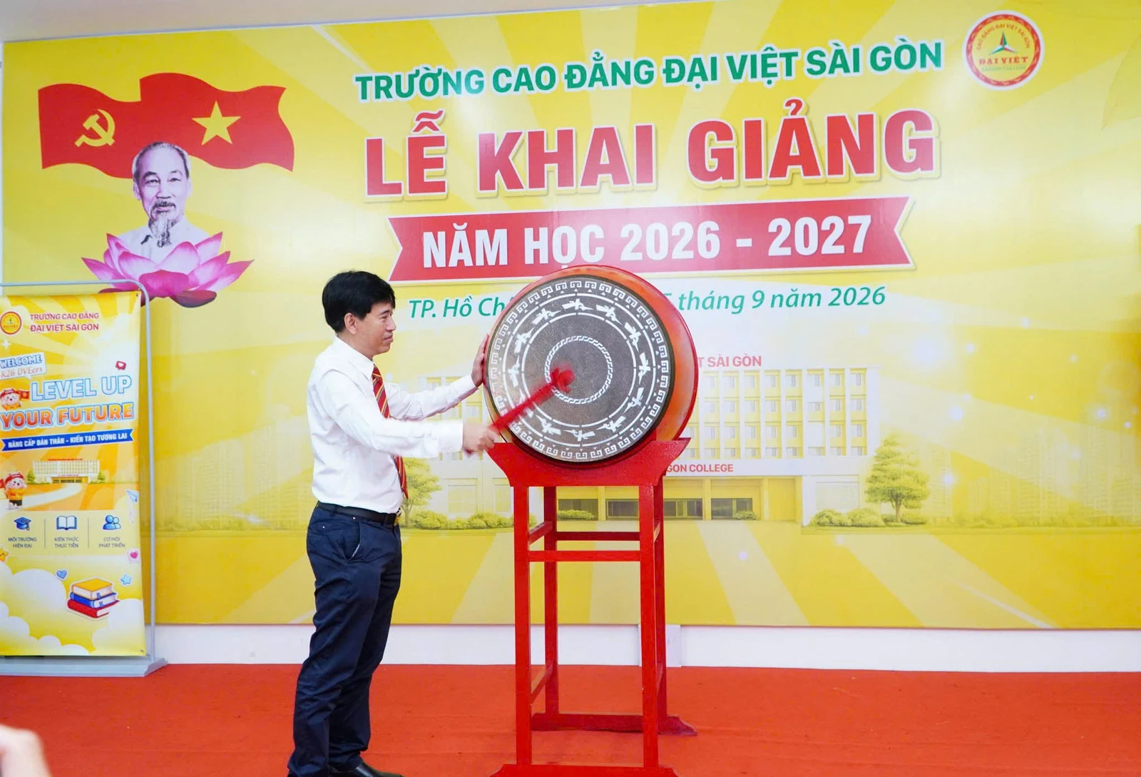 TRƯỜNG CAO ĐẲNG ĐẠI VIỆT SÀI GÒN TỔ CHỨC LỄ KHAI GIẢNG – KHỞI ĐẦU HÀNH TRÌNH MỚI, KIẾN TẠO TƯƠNG LAI