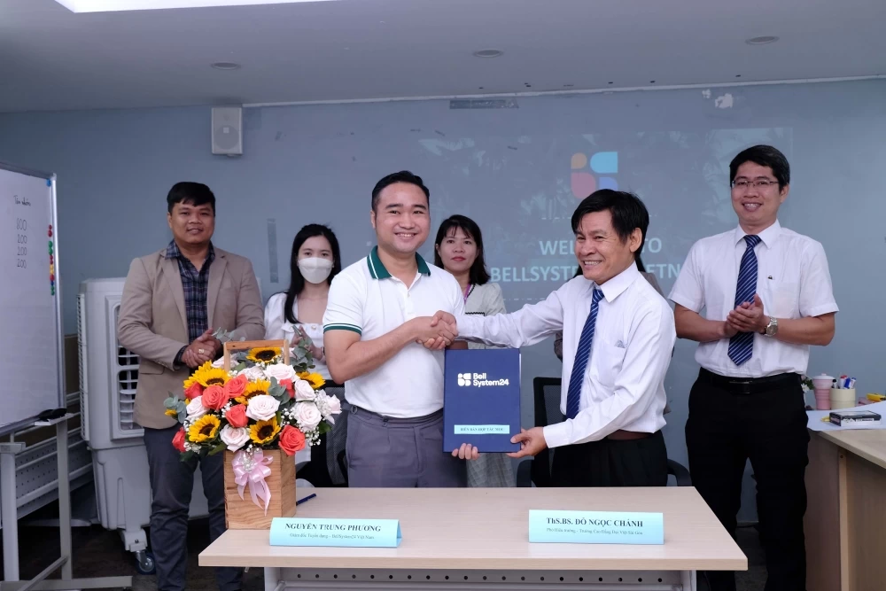 Cao đẳng Đại Việt Sài Gòn thông báo, chương trình Company Tour cho sinh viên khối ngành kinh tế.